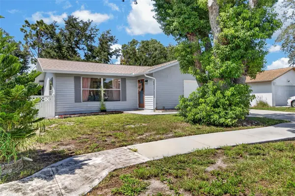 1650 12TH ST SW, Largo, FL 33778