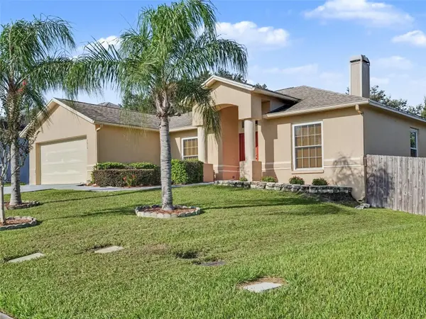 8010 ASHLEY POINTE DR, Lakeland, FL 33810