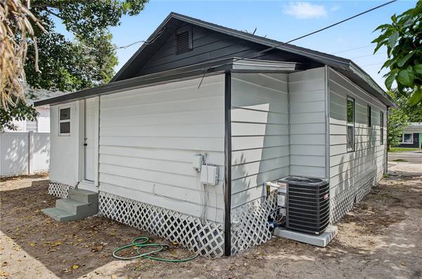 2155 9TH AVE S, St Petersburg, FL 33712