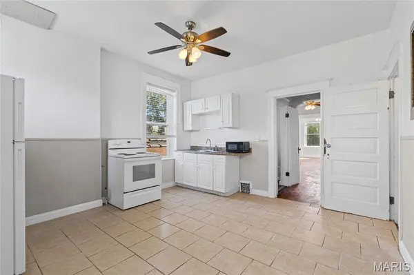 4451 Minnesota AVE, St Louis, MO 63111