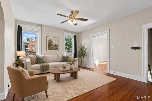 4451 Minnesota AVE, St Louis, MO 63111