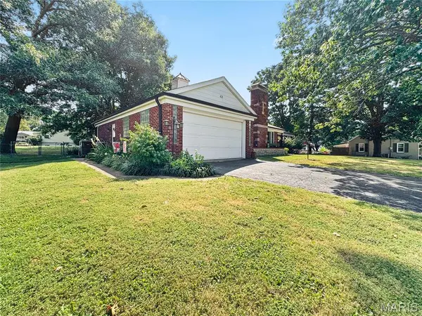 408 N Moore ST, Waterloo, IL 62298