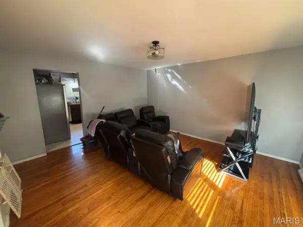 10217 Trio LN, St Louis, MO 63137