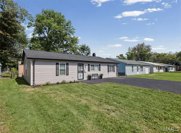 45 St Henry DR, Cahokia, IL 62206
