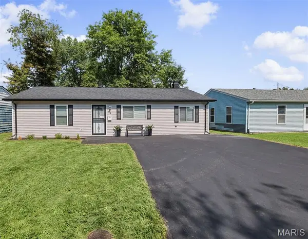 45 St Henry DR, Cahokia, IL 62206
