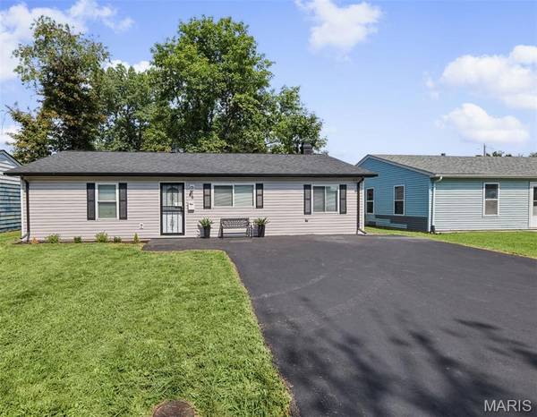 45 St Henry DR, Cahokia, IL 62206