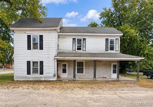 320 W Columbia ST, Farmington, MO 63640