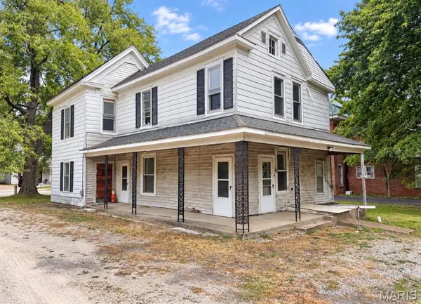 320 W Columbia ST, Farmington, MO 63640