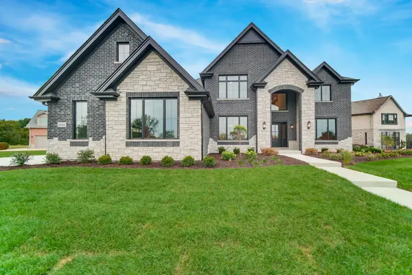 9044 Port Washington DR, Frankfort, IL 60423