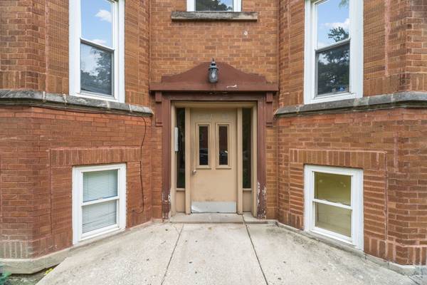 6301 N Richmond ST #1AA, Chicago, IL 60659