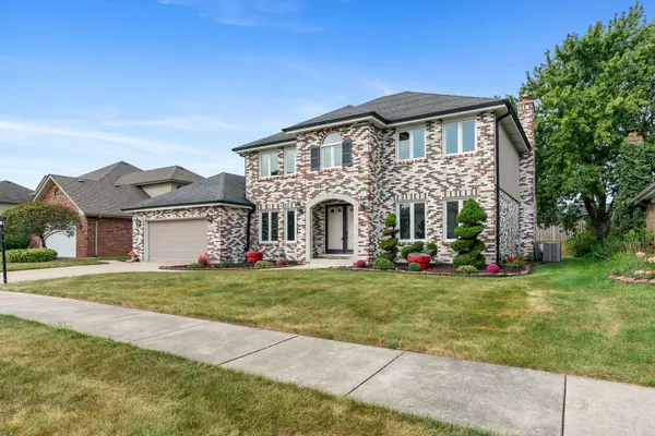 15020 Landings LN, Oak Forest, IL 60452