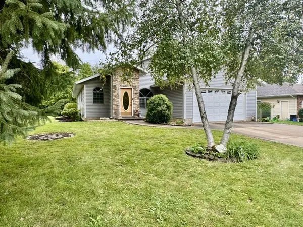 17 Heather DR, Lasalle, IL 61301
