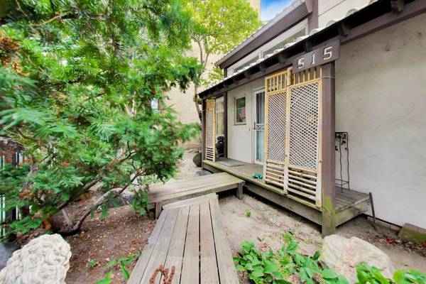915 W Lawrence AVE, Chicago, IL 60640