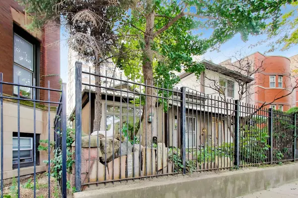 915 W Lawrence AVE, Chicago, IL 60640