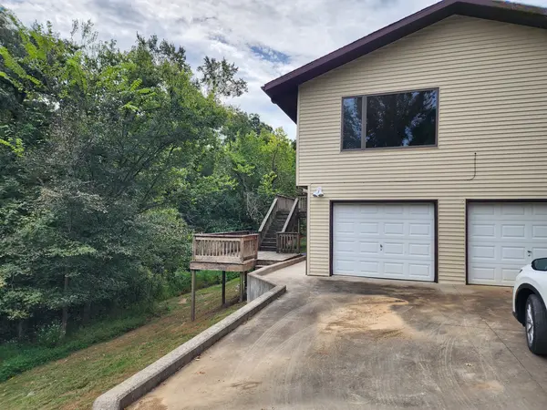 66 Birdsong DR, Carbondale, IL 62903