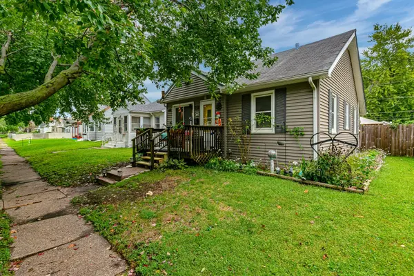321 S Thornwood AVE, Davenport, IA 52802