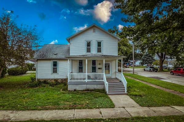 223 N 3rd ST, Watseka, IL 60970