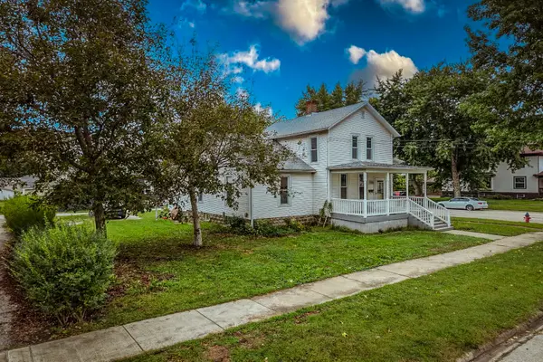 223 N 3rd ST, Watseka, IL 60970