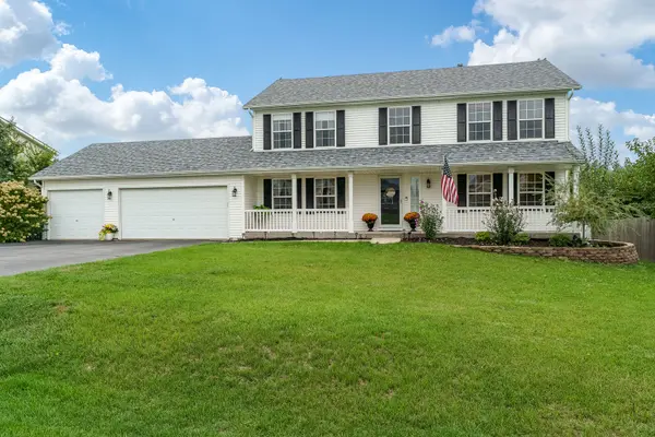 651 Ashleigh LN, Roscoe, IL 61073