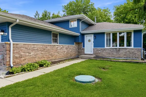 0N140 Sarana AVE, West Chicago, IL 60185