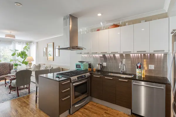 2950 N Talman AVE, Chicago, IL 60618