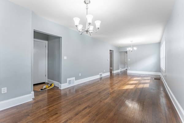 2105 S 7th AVE, Maywood, IL 60153