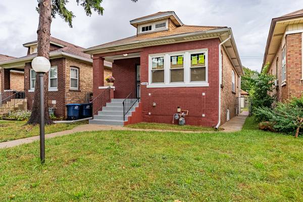 2105 S 7th AVE, Maywood, IL 60153