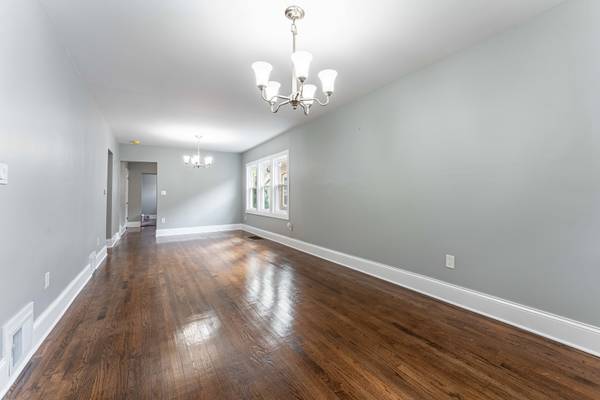 2105 S 7th AVE, Maywood, IL 60153