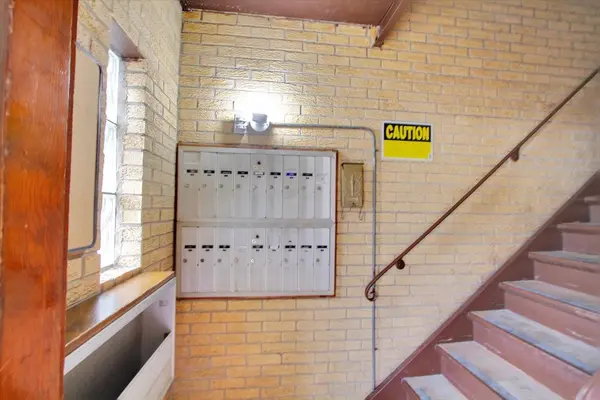 5332 W Windsor AVE #2F, Chicago, IL 60630