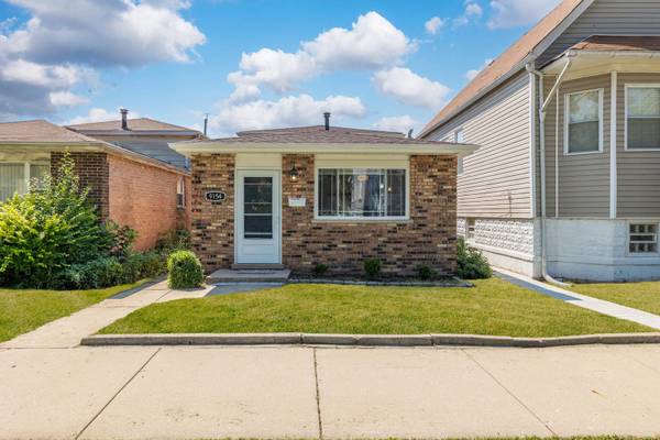 9154 S Luella AVE, Chicago, IL 60617