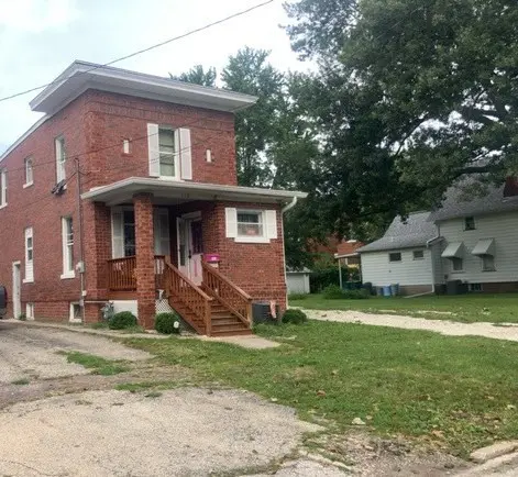 228 Day ST, Galesburg, IL 61401