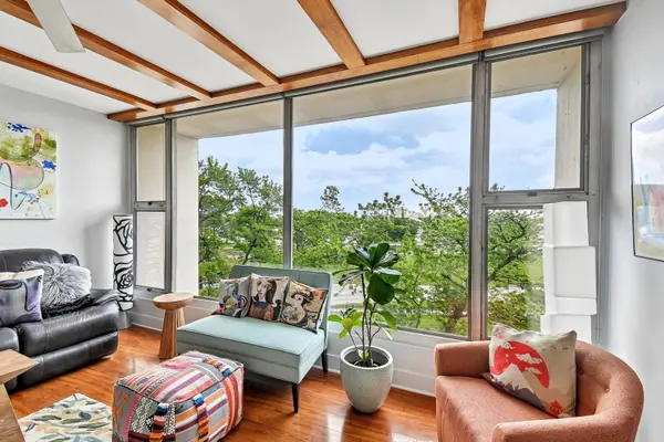 3200 N Lake Shore DR #410, Chicago, IL 60657