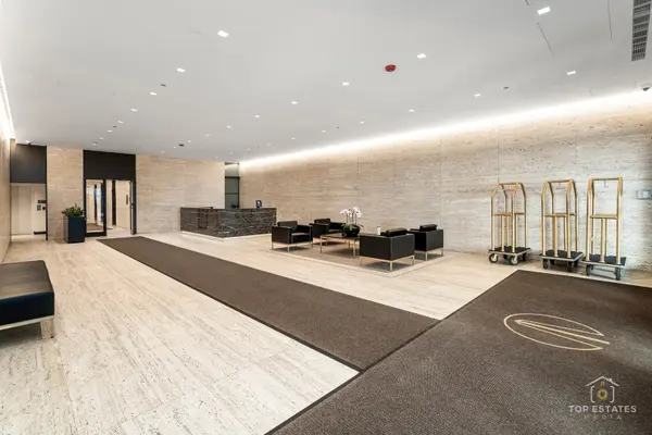 175 E Delaware PL #6611, Chicago, IL 60611
