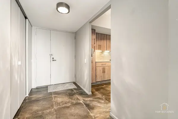 175 E Delaware PL #6611, Chicago, IL 60611