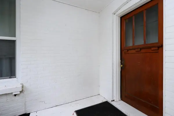 18-20 Reuben ST, Aurora, ON L4G 2M2
