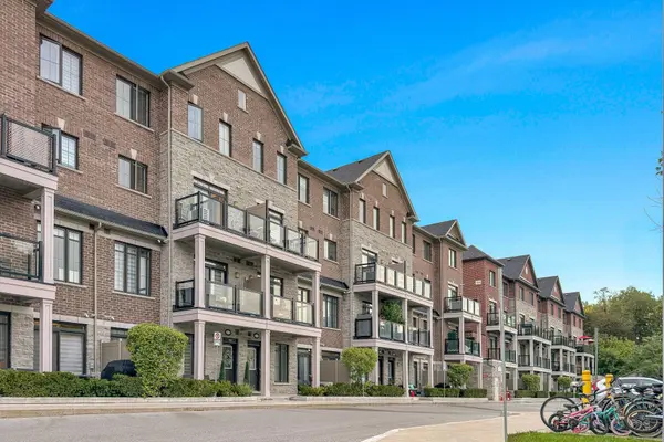 198 Pine Grove RD #06, Vaughan, ON L4L 1X3