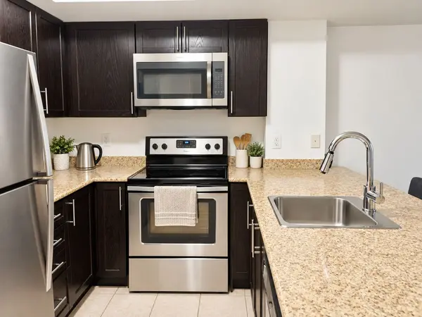 11 Dunsheath WAY #1214, Markham, ON L6B 0A3