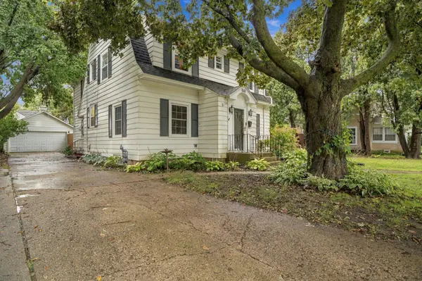 533 E Academy ST, Owatonna, MN 55060