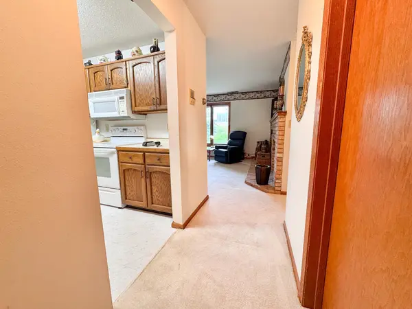 400 Kennedy Park CIR ##102, Fergus Falls, MN 56537