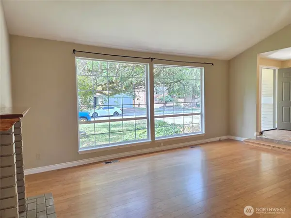 14028 92nd PL NE, Kirkland, WA 98034