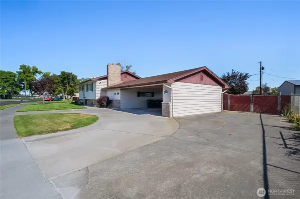 917 S Dahlia DR, Moses Lake, WA 98837