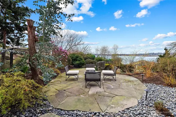 919 6th ST W, Kirkland, WA 98033