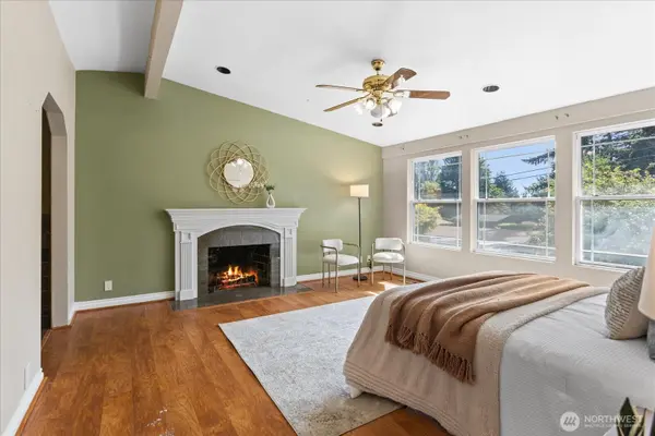 7819 225th PL SW, Edmonds, WA 98026
