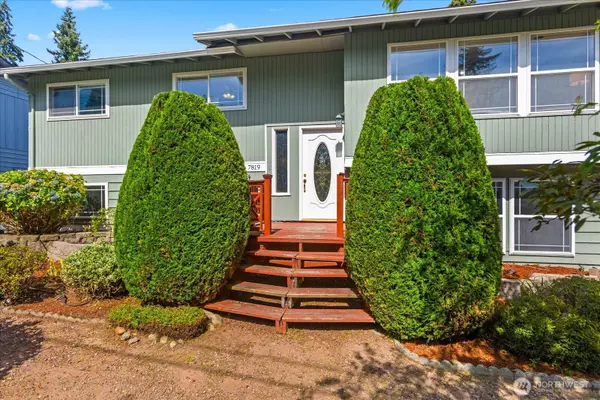7819 225th PL SW, Edmonds, WA 98026