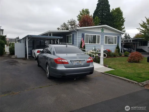 1181 Spruce DR, Enumclaw, WA 98022