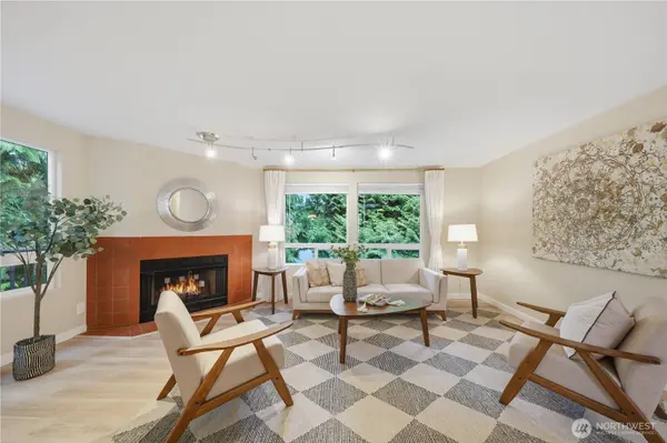 1439 227th AVE SE, Sammamish, WA 98075