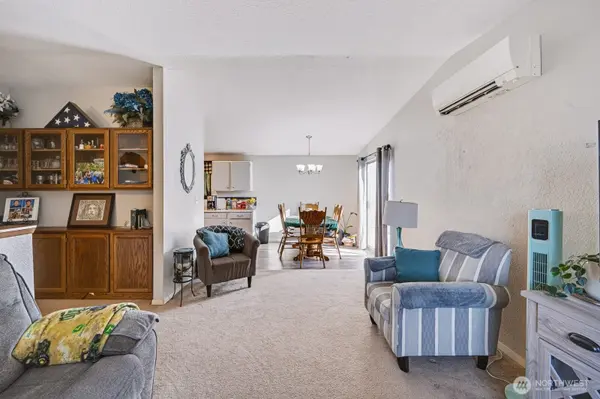 101 Ernst PL, Moses Lake, WA 98837