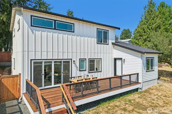 12038 N Park AVE N, Seattle, WA 98133