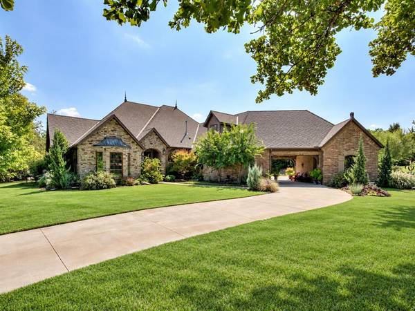 3100 Walking Woods TRL, Jones, OK 73049