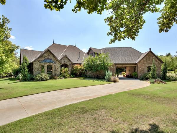 3100 Walking Woods TRL, Jones, OK 73049